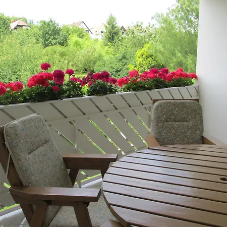 Betti Vendeghaz * Alsópáhok