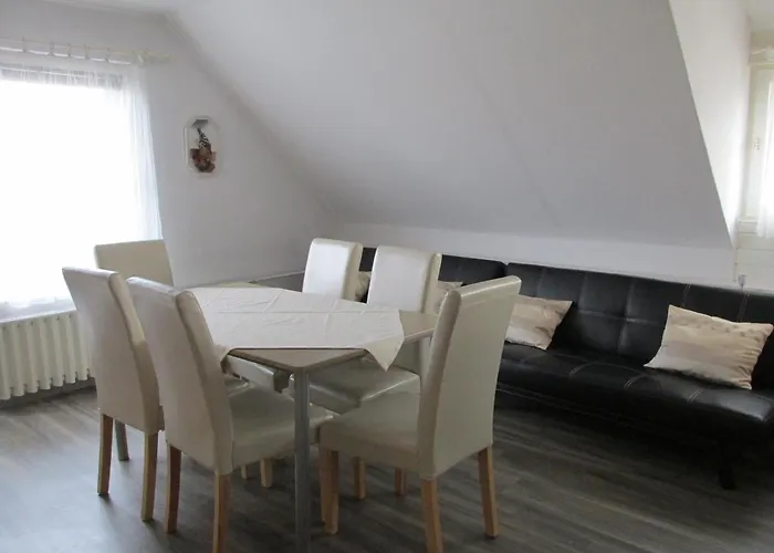 Betti Vendeghaz Apartament *