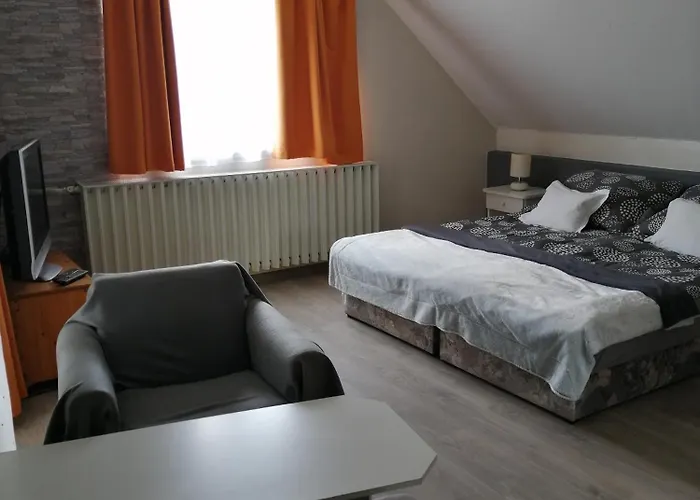 Betti Apartman Alsópáhok
